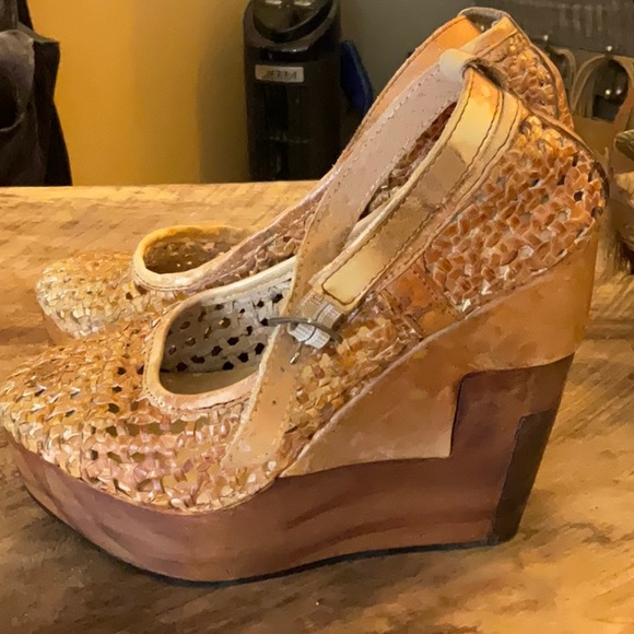 Bed Stu Shoes Oldschool Style Bed Stu Platform Wedge Super Cute 7s